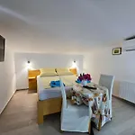 Keser Apartments